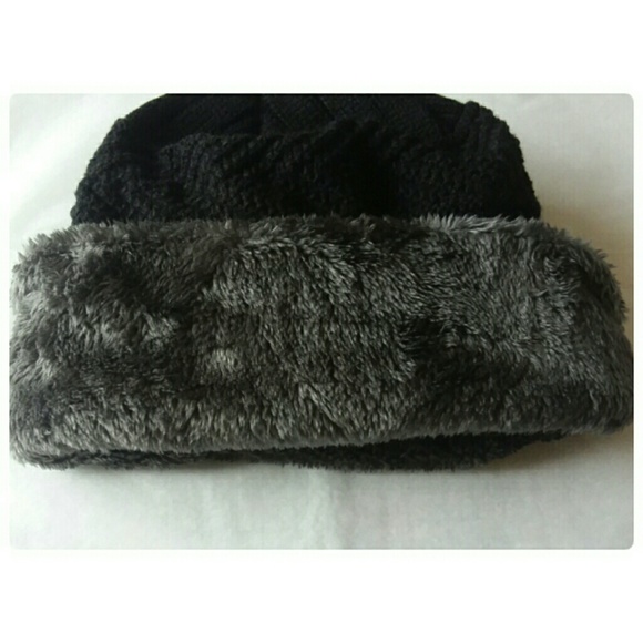 BLACK FUR LINED KNIT BEANIE!🔥 - Picture 6 of 6